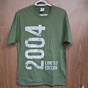 Port & Company Size M Green Novelty Print T-Shirt
